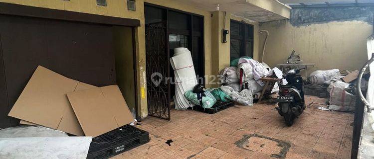 Rumah di Jl Guan An Andir Cocok Utk Gudang Atau Usaha 1