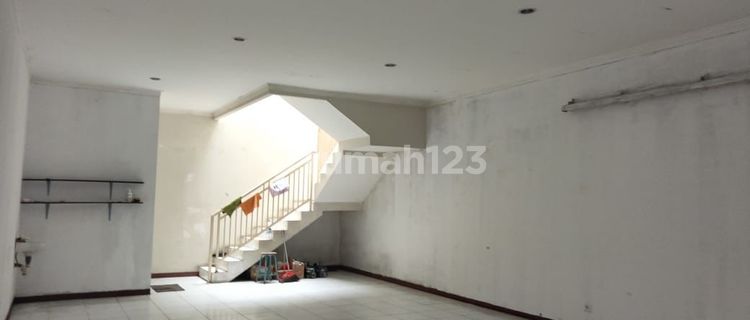 2-Storey Shop House on Kopo Permai Main Road, Busy Area 1