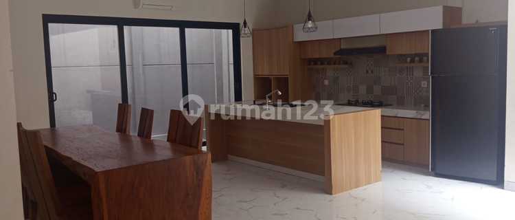 Rumah Semi Furnished Summarecon Bandung Btari 1