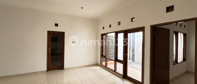 Newly Renovated House in Batununggal Jelita 1