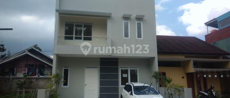 Quick Sale Minimalist House Wing Setiabudi 1