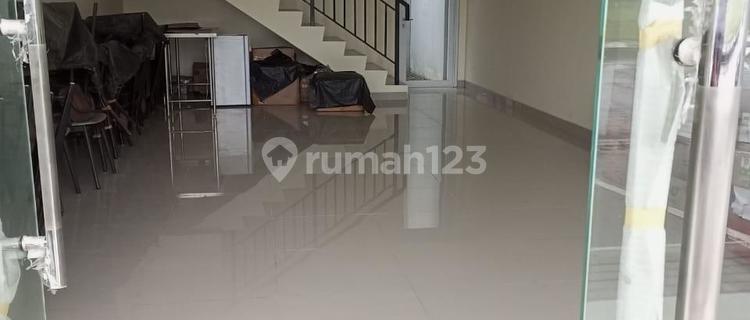 3-Story Shop House in Front of McDonald's Summarecon Bandung Magna Commercial 1