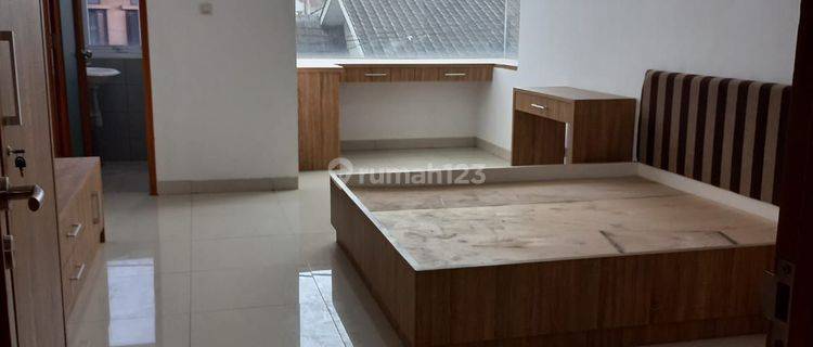 Dijual Rumah 2 Lantai Baru Shm Di Kembar Hadap Selatan Semi Furnished 1