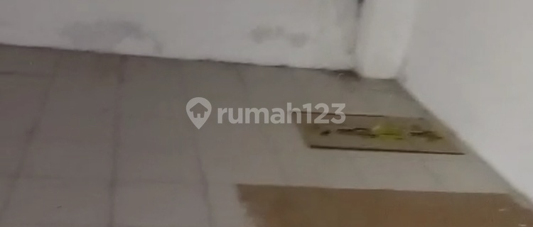 READY-TO-USE SHOPHOUSE IN LEMBANG SUITABLE FOR MINIMARKET LIKE INDOMAR*T 1