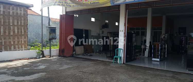 For Sale via Auction 250526 Shophouse and Warehouse in Bringkang Village. 1