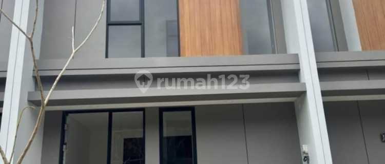 For Rent New 2-Story House in Grand Eastern, Keputih East Surabaya 1