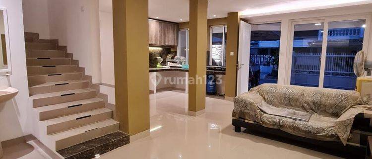 Disewakan Rumah 2 Lantai Di Kelapa Puan Kelapa Gading Full Furnished 1