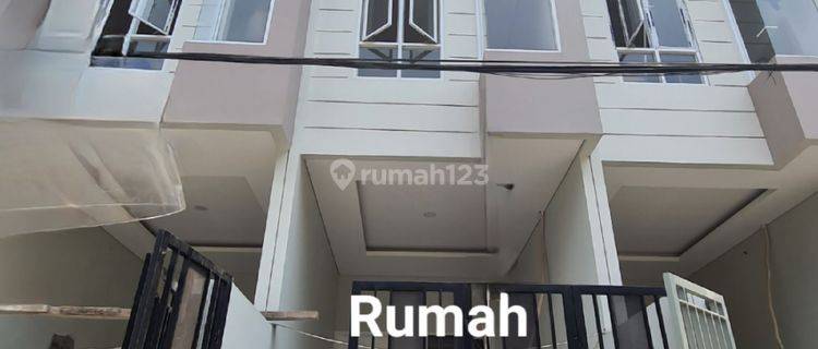 Rumah Baru Taman Ratu 4 Lantai Shm Semi Furnished 1