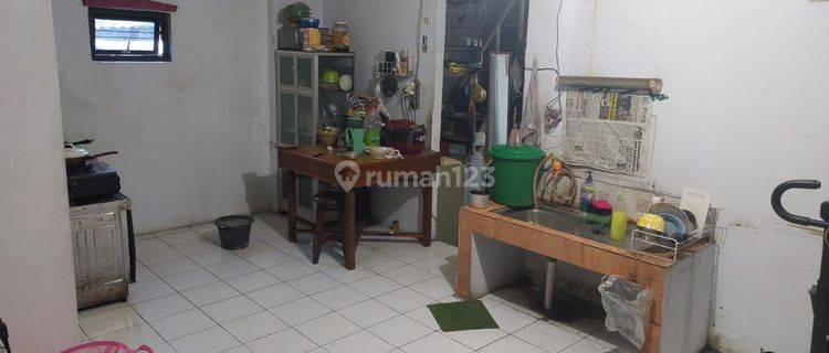 Rumah Strategis Di Area Glodok Hgb 1