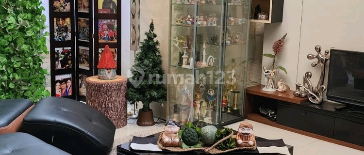 CITRALAND HOUSE 2 STORIES NEAR LAKE 1