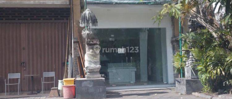 RUKO LUAS TIGA LANTAI DI KAWASAN PARIWISATA SANUR 1