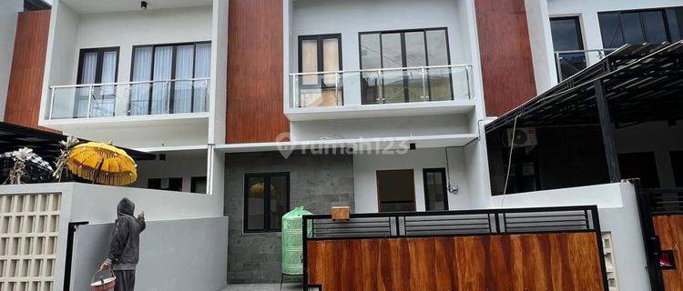 Rumah Baru Minimalis Dua Lantai Lokasi Premium 1