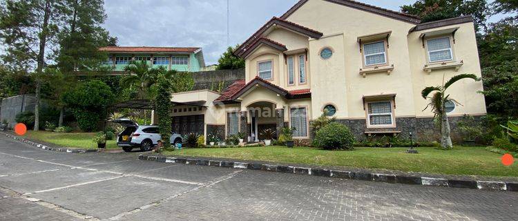 Rumah Sekitar Tubagus Ismail Dago Strategis  1