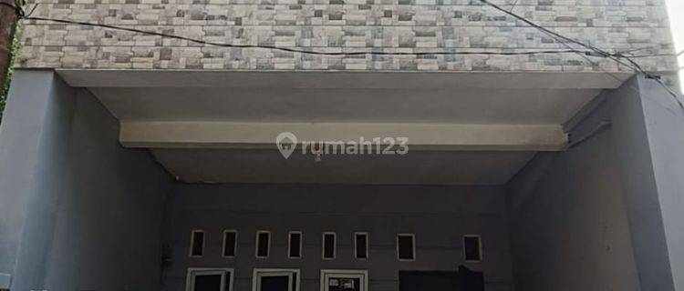 Rumah 2 Lt Full Renov di Angsana Duri Kepa Jakarta Barat 1