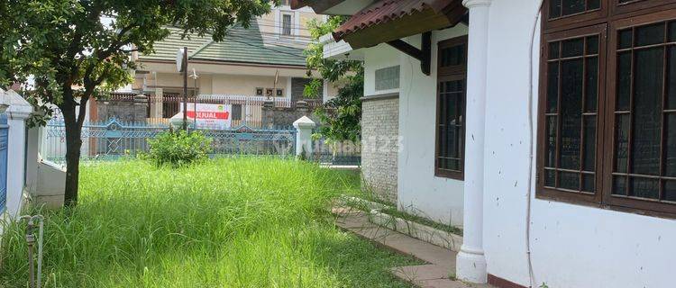 Rumah Minimalist di Jl. Wiratama, Cirebon 1