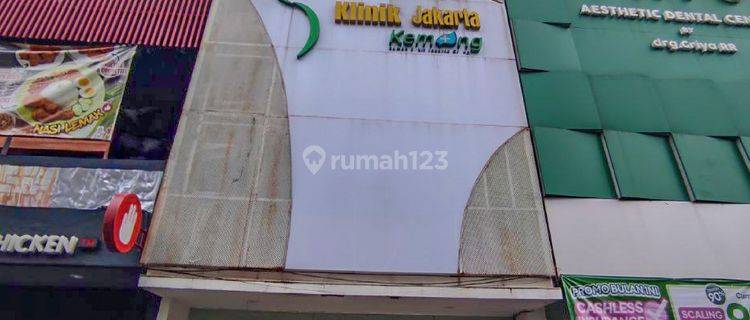 Disewakan Ruko Ex Klinik Lengkap Semi Furnish di Lokasi Premier Kemang 1