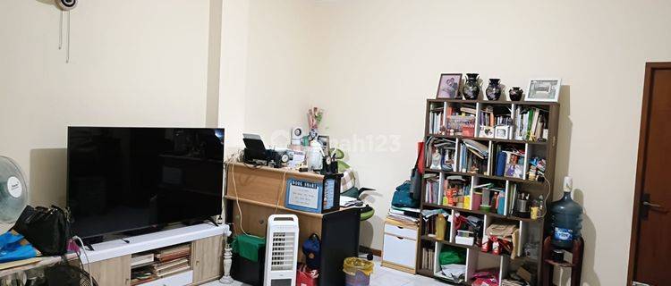 Dijual Ruko Kebon Jeruk 3 Tingkat di Sawah Besar, Jakarta Pusat 1