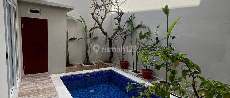 Dijual villa lantai 2 lokasi munggu dekat seseh/canggu/tanah lot 1