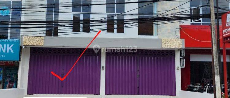 For Sale 3-Storey Shophouse on Jl. Taman Griya Jimbaran 1