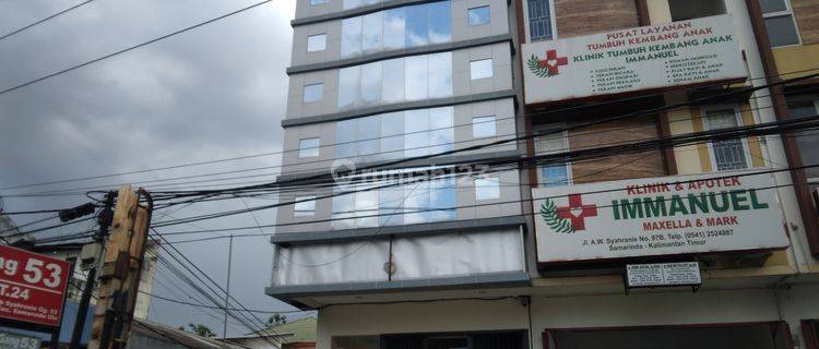 Ruko 3 Lantai Bekas Bank di Samarinda Ulu 1