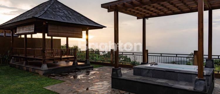 Villa Mewah Di Bali Fully Furnished Dengan Jacuzzi Dengan View Bukit Dan Danau 1