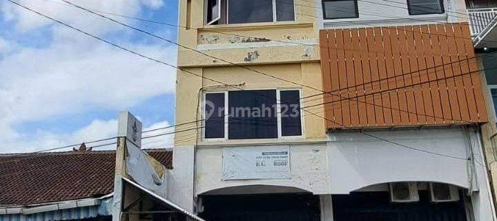 Hot List of Shophouses for Sale in Mertanadi Kerobokan, North Kuta 1