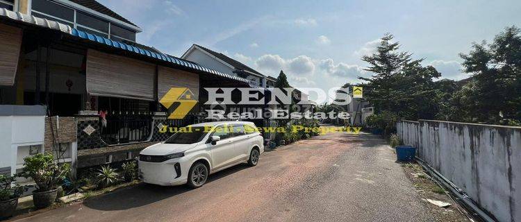 Di jual  1 Unit Rumah Siap Huni ( Hadap Tenggara ) Palm Regency 1