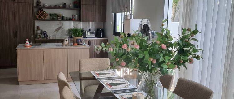 Rumah Hoek Minimalis di Vermont Parkland Bsd, Tangerang Selatan 1