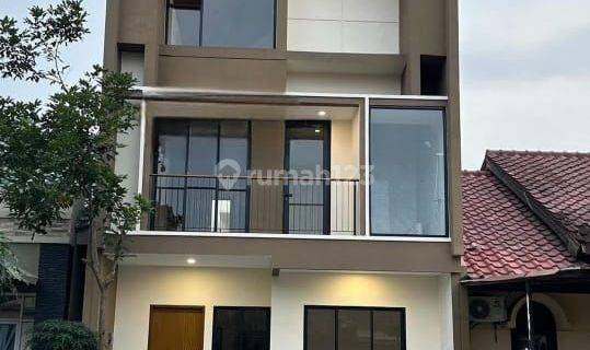 Rumah Minimalis Modern Siap Huni di Alam Sutera 1