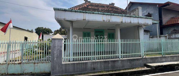 Rumah Luas Di Sumberrejo Cocok Untuk Keluarga Besar 1