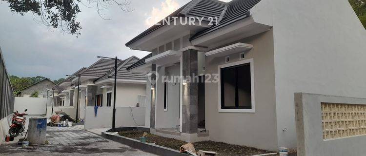 Rumah Baru Siap Huni Di Belakang SMA Negeri 1 Kalasan 1