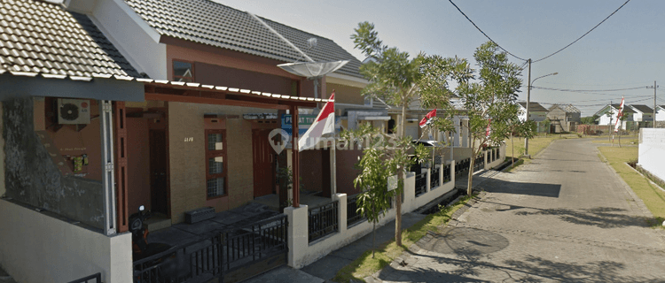 Dijual Rumah 3 Kamar Lt 120 LB 77 Dengan Fasum Taman Depan Rumah Perumahan Grand Surya Sidoarjo 1