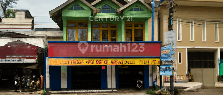 2-Story Shop House by the Road in Maguwoharjo, Ideal for Business 1