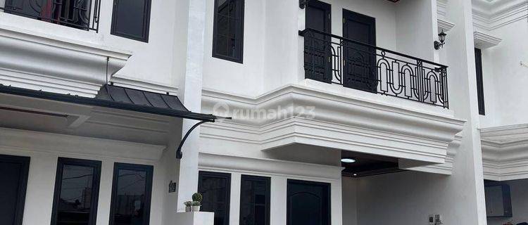 Dijual Rumah Mewah 2 Lantai Free Biaya" Di Bintaro 1