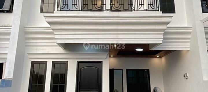 Dijual Rumah America Classic Modern Lokasi di Bintaro  1