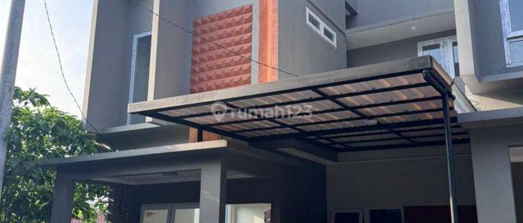 Dijual Rumah Mewah Siap Huni Lokasi Depok  1