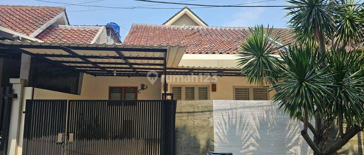 Rumah Sudah Renovasi Semi Furnished SHM di Serpong Villa Melati Mas, Tangerang Selatan 1