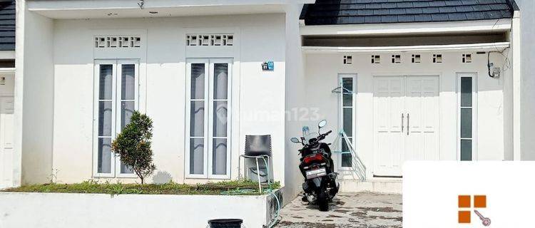 Rumah Minimalis Harga Murah Di Selabintana Sudah Renovasi 1