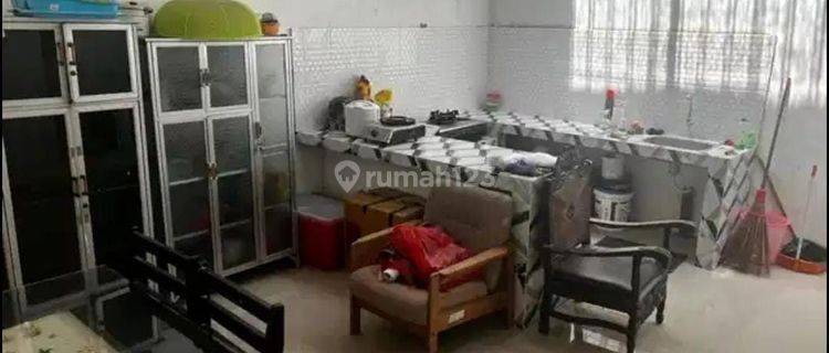 Rumah Full Furnished Dekat Kampus & Sekolah Ternama  1