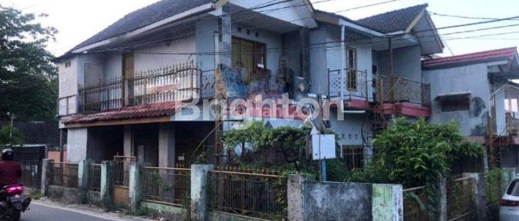 RUMAH KOS BERTINGKAT LOKASI HOOK PINGGIR JALAN RAMAI 1