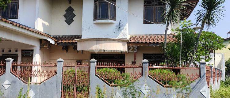 Disewakan Rumah Lokasi Strategis di Jl. Taman Ganesa Semarang 1