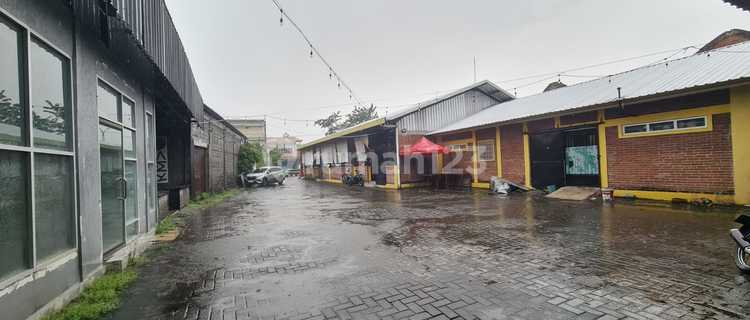 Dijual Ruang Usaha Lokasi Strategis di Jl. Siliwangi Semarang 1