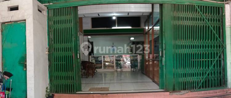 For Rent: Shop House in a Busy Location on Jl. Simongan, Semarang 1