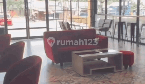 Shop House on Tb Suwandi Road, Strategically Located in City Center, Ideal for Coffee Shop 1