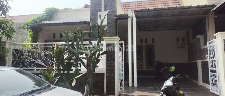 Rumah 2 Jadi 1 Siap Huni 1