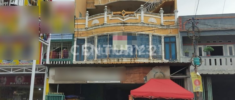 4-Story House Plus Shop on Old Banten Road 1