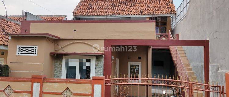 Hunian Bagus 2 Lantai Taman Puri Ciracas 1