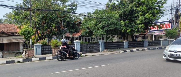 Land and Building on Jl Yusuf Martadilaga Serang 1