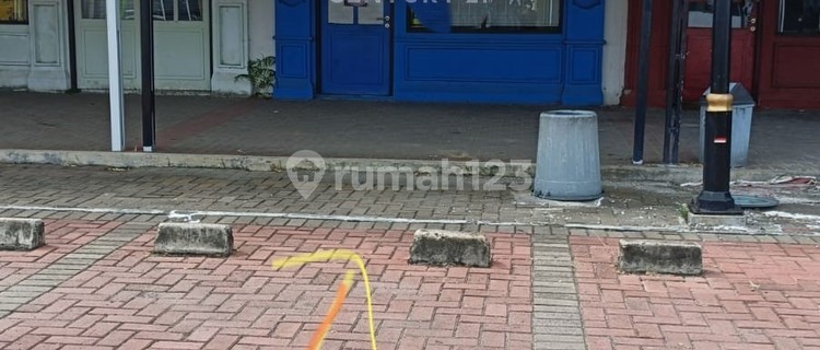 Strategic Shophouse in Citraland Puri, Suitable for an Office 1