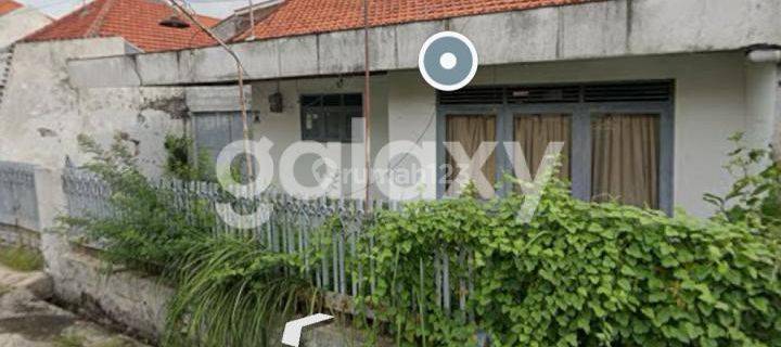 Jual Rumah Lama di Pucang Jajar 1